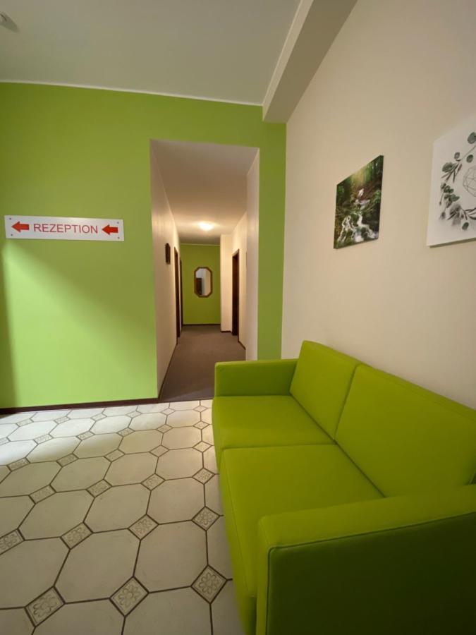 טרייר Hotel Schuetz מראה חיצוני תמונה